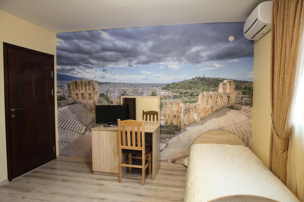 Meatsa Hotel Kŭrdzhali Habitación foto