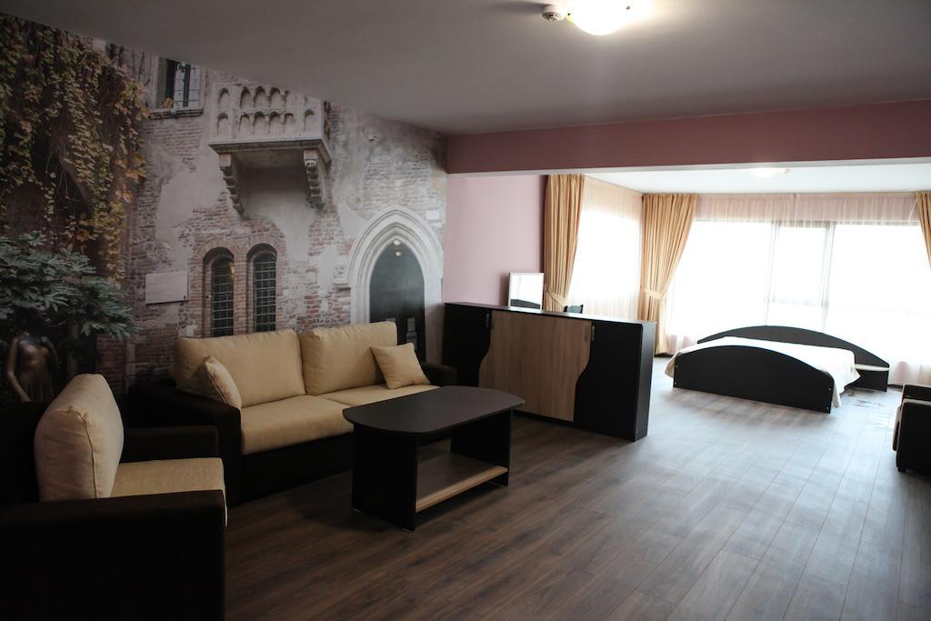 Meatsa Hotel Kŭrdzhali Habitación foto